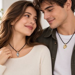 Couple Magnetic Heart Pendant Necklace Simple and Cute For Lovers 