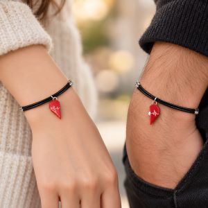 Magnetic Heart Duo Bracelet with Adjustable Fit for Couples & Friends