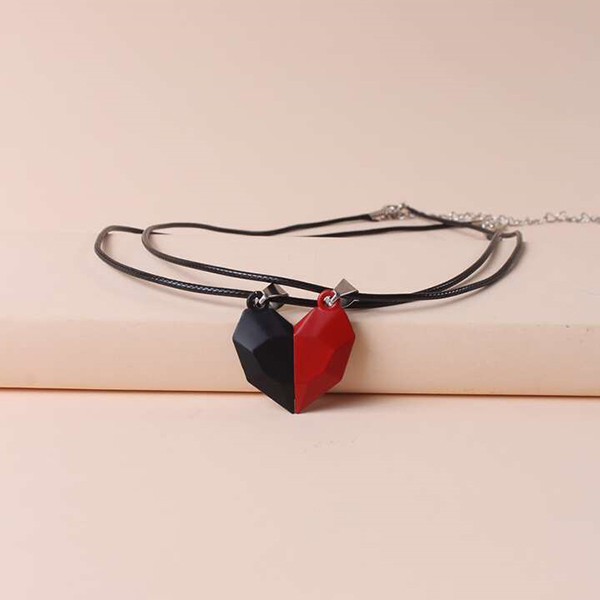 Fashion Magnetic Pair of  Heart Shape Pendent Necklace for boy and girl _ Gift Accessories. 