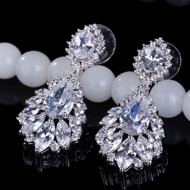 New Trendy Silver Plated Crystal Stone Earrings- Women's Crystal Sparkling Earrings & Wedding Jewelry.