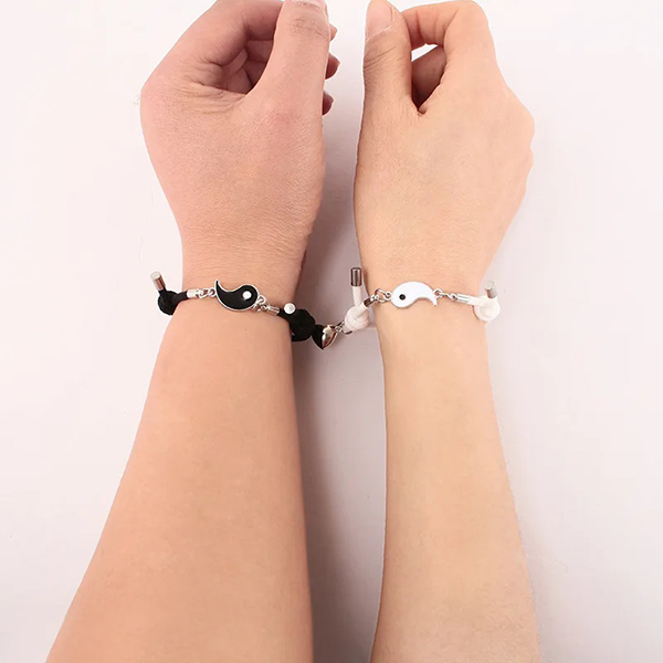 New Romantic Black and White Magnetic Heart Shaped Bracelets- Adjustable Braided Rope for Couple and Friends Gift Jewelry.